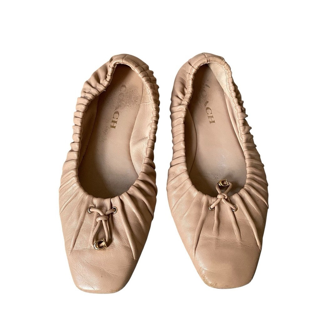 Coach Eleanor Leather Ballet Flats Size 6.5 Nude Pink Leather Slip-On Old Money